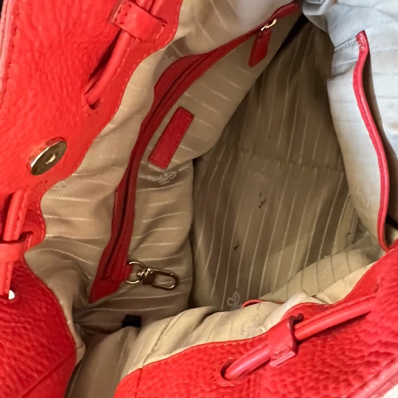 Beautiful leather Cole Han bag - Picture 6 of 6